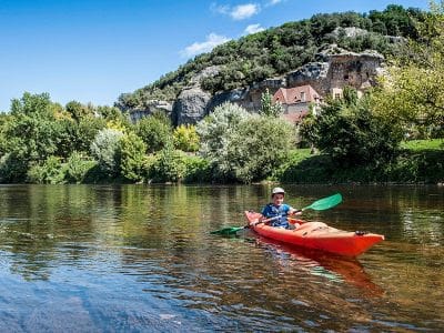 canoe-les-eyzies-le-bugue-400x300